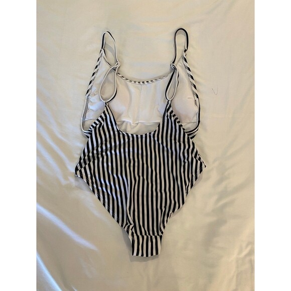 No Boundaries Swimsuit Womens One piece Size Large Jr 11-13 B&W Striped Summer - Picture 3 of 8
